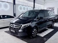 Usata Mercedes V220 Exclusive 163 CV (119 kW) 2022 Nero Monovolume