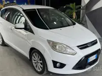 Occasion Ford C-MAX Titanium 116 ch (85 kW) 2012 Blanc Monospace