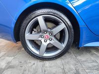 Usata Jaguar XE R-Sport 241 CV (177 kW) 2018 Blu Berlina