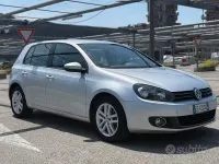 Usata VW Golf VI Highline 105 CV (77 kW) 2011 Grigio Utilitaria