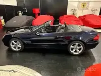 Usata Mercedes SL500 306 CV (225 kW) 2002 Blu Cabrio