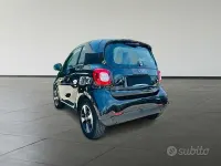 Usata Smart ForTwo Coupé Passion 60 kW (82 CV) 2021 Nero Utilitaria