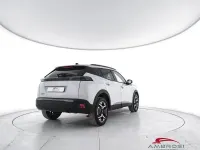 Usata Peugeot 2008 Allure 101 CV (74 kW) 2025 Bianco SUV