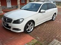 Usata Mercedes C200 AMG 136 CV (100 kW) 2012 Bianco Station wagon