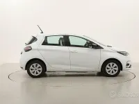 Usata Renault Zoe Zen 50 kW (69 CV) 2022 Bianco Utilitaria