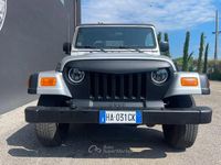 Usata Jeep Wrangler 143 CV (105 kW) 2005 Argento SUV