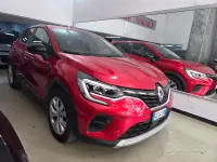 Usata Renault Captur Intens 95 CV (69 kW) 2021 Rosso SUV