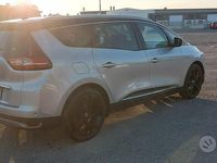 Usata Renault Grand Scénic IV 160 CV (117 kW) 2017 Grigio Monovolume