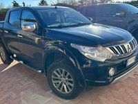 usata Mitsubishi L200 d.cab 2.4d Intense 4wd 181cv N1 my17