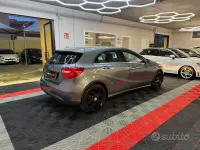 Usata Mercedes A180 109 CV (80 kW) 2013 Grigio Berlina