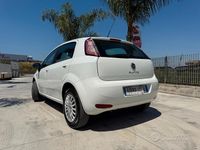 Usata Fiat Punto 77 CV (56 kW) 2013 Bianco Utilitaria