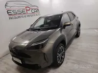 Usata Toyota Yaris Cross Lounge 92 CV (67 kW) 2022 Grigio SUV