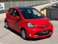 Usata Toyota Aygo Connect Style 67 CV (49 kW) 2014 Rosso Utilitaria