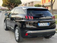 Usata Peugeot 3008 Active 119 CV (87 kW) 2017 Nero SUV
