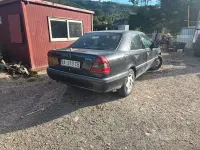 Usata Mercedes C220 95 CV (69 kW) 1995 Nero Berlina
