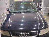 Usata Audi A4 110 CV (80 kW) 1999 Blu Station wagon