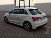 Usata Audi A1 Ambition 122 CV (89 kW) 2011 Bianco Utilitaria