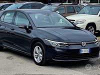 Usata VW Golf VIII Life 116 CV (85 kW) 2022 Grigio Berlina