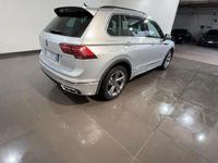 Usata VW Tiguan R-line 150 CV (110 kW) 2021 Argento SUV