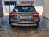 Usata Mercedes GLA200 Business 156 CV (114 kW) 2017 Grigio SUV