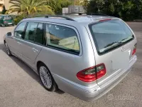 Usata Mercedes E320 197 CV (144 kW) 2001 Grigio Station wagon