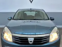 Usata Dacia Sandero 75 CV (55 kW) 2009 Grigio Berlina