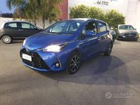 Usata Toyota Yaris Hybrid Business Edition 75 CV (55 kW) 2019 Blu metallizzato Berlina
