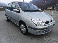 Usata Renault Scénic 107 CV (78 kW) 2002 Grigio Monovolume