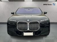 Usata BMW 740 M Sport 299 CV (219 kW) 2025 Black sapphire metallic Berlina