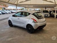 Usata Lancia Ypsilon S 95 CV (69 kW) 2015 Argento Utilitaria