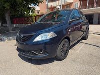Usata Lancia Ypsilon Platinum 69 CV (50 kW) 2018 Blu Utilitaria