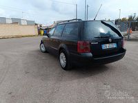 Usata VW Passat Business 131 CV (96 kW) 2002 Nero Station wagon