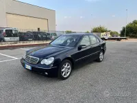Usata Mercedes C240 Avantgarde 170 CV (125 kW) 2000 Bluazzurro Berlina