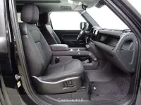 Nuova Land Rover Defender SE Dynamic 200 CV (147 kW) 2025 Nero SUV