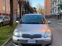 Usata Toyota Yaris 2003 Grigio Berlina
