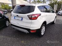Usata Ford Kuga Titanium 120 CV (88 kW) 2017 Bianco SUV