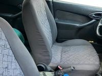 Usata Ford Focus 100 CV (73 kW) 2001 Grigio Berlina