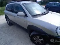 Usata Hyundai Tucson 140 CV (102 kW) 2008 Grigio SUV