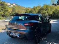 Käytetty Renault Clio IV Zen 75 HP (55 kW) 2017 Harmaa Sedan