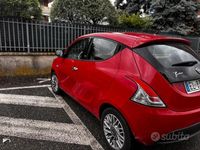Usata Lancia Ypsilon 69 CV (50 kW) 2012 Rosso Utilitaria