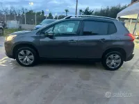 Usata Peugeot 2008 Allure 82 CV (60 kW) 2017 Grigio SUV