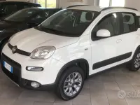 Usata Fiat Panda 4x4 S 85 CV (62 kW) 2017 Bianco Utilitaria