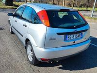 Usata Ford Focus 100 CV (73 kW) 1999 Grigio Berlina
