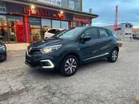 Usata Renault Captur Zen 90 CV (66 kW) 2018 Grigio SUV