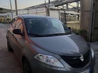 Usado Lancia Ypsilon Gold 69 HP (50 kW) 2020 Citadino