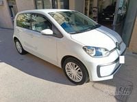 Usata VW up! Move 67 CV (49 kW) 2023 Bianco Utilitaria