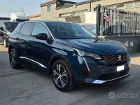 Usata Peugeot 3008 Allure 131 CV (96 kW) 2022 Bluazzurro SUV