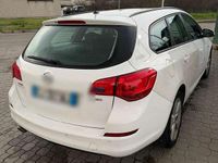 Usata Opel Astra Cosmo 140 CV (102 kW) 2011 Station wagon