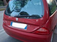 Usata Lancia Ypsilon 60 CV (44 kW) 2002 Rosso Utilitaria