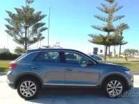 Usata VW T-Roc Business 150 CV (110 kW) 2021 Grigio SUV